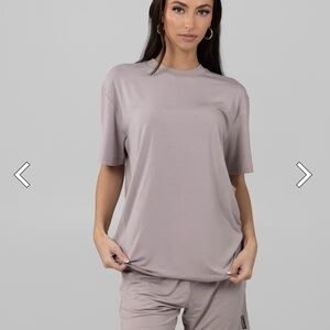 Women's Relaxed Fit Short Sleeve Tee in Taupe
